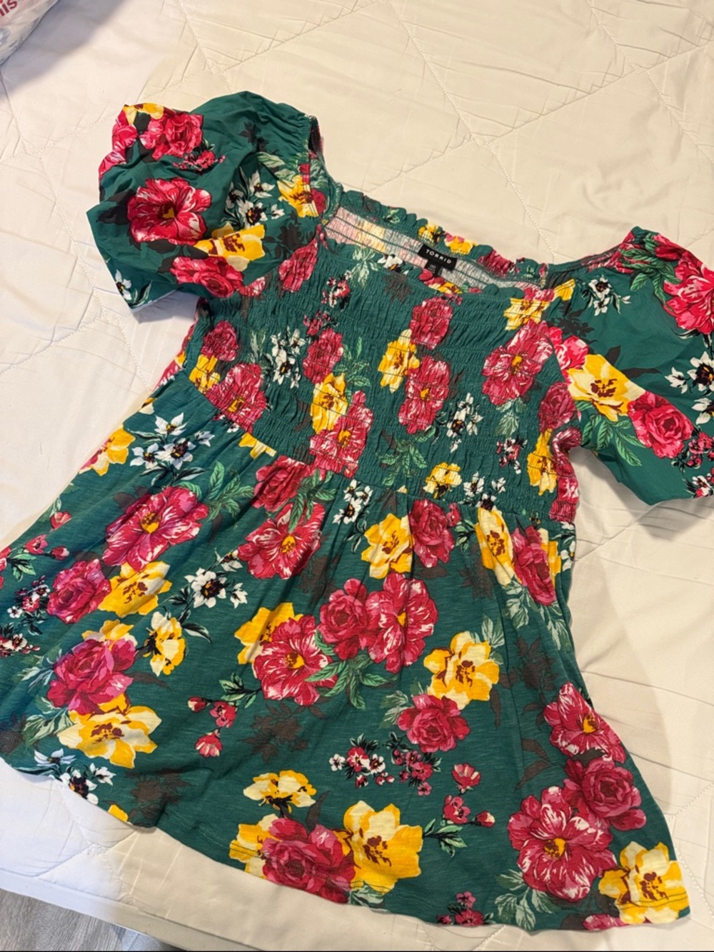Floral Smocked Puff-Sleeve baby doll top